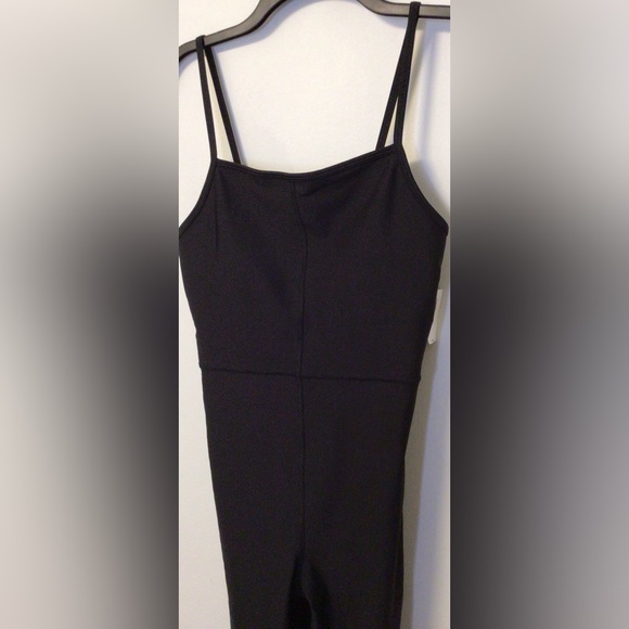 NWT Old Navy Active Women’s Powersoft Go Dry Black Jumpsuit Size Medium - Picture 6 of 6
